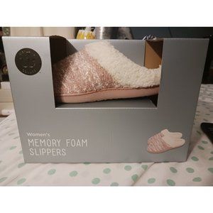 NWT! Wayward Square Slippers Sz Med 9-10